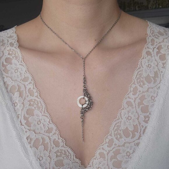 Whimsical gothic witch moon crescent silver & mother-of-pearl chainmail necklace - Picture 2 of 6